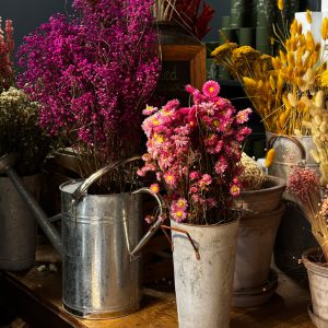 Dried flower bouquet